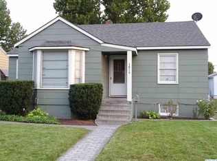 1016 W Park St, Pasco, WA 99301