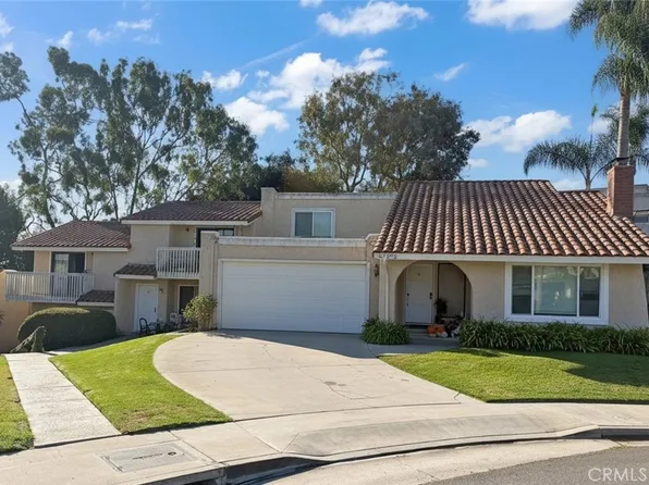 17172 Harbor Bluffs Cir, Huntington Beach, CA 92649