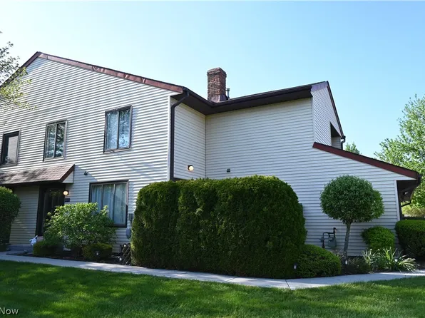 32657 Jefferson Dr #57, Solon, OH 44139