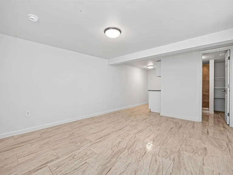 4901 Stimson St #8 — Photo 7