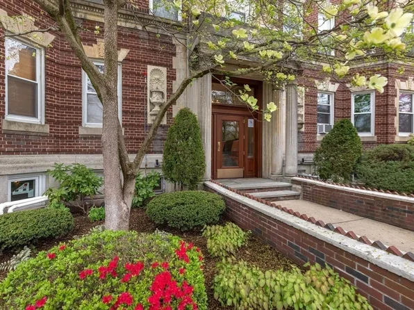 131 Park Dr #G2, Boston, MA 02215