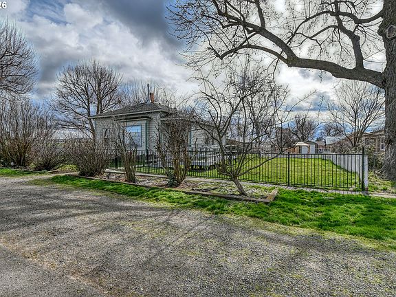 2nd image of 554 W High St