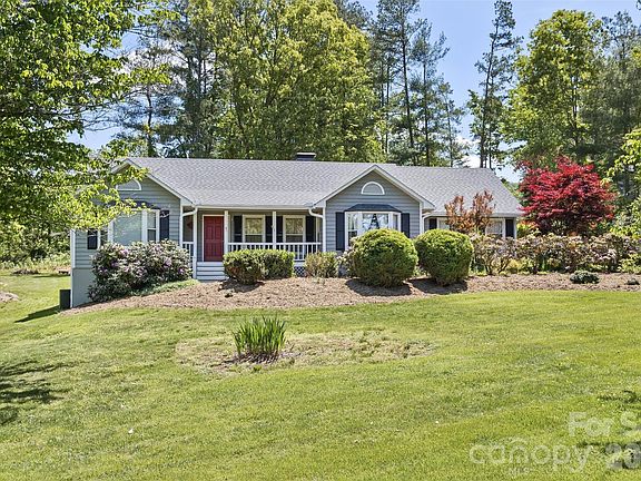 3rd image of 10 Applecross Rd