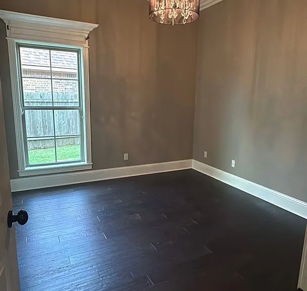 9572 Rochel Dr — Photo 13