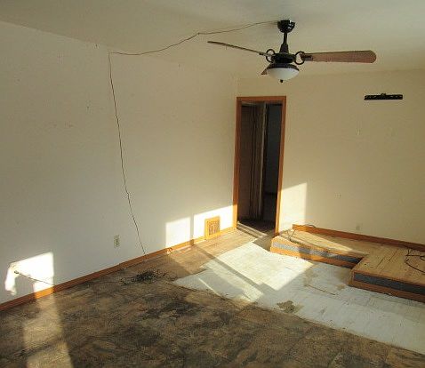 4th image of 314 Hosmer St