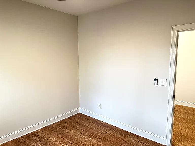 525 N Linwood Ave — Photo 30