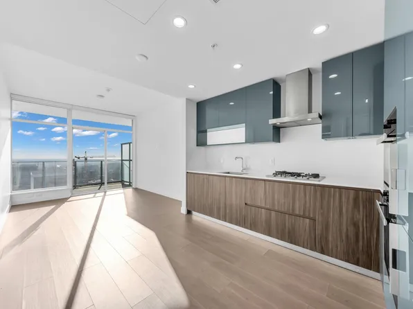 6511 Sussex Ave #1505, Burnaby, BC V5H 0K5