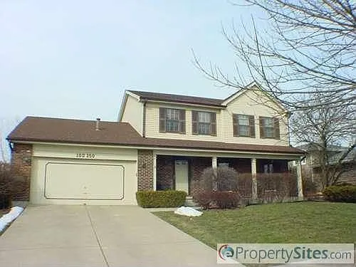 10S250 Suffield Dr photo 1