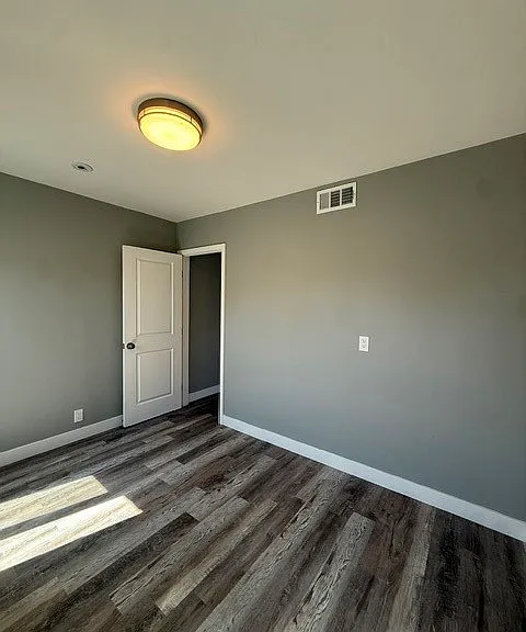 405 W Broadway #A — Photo 11