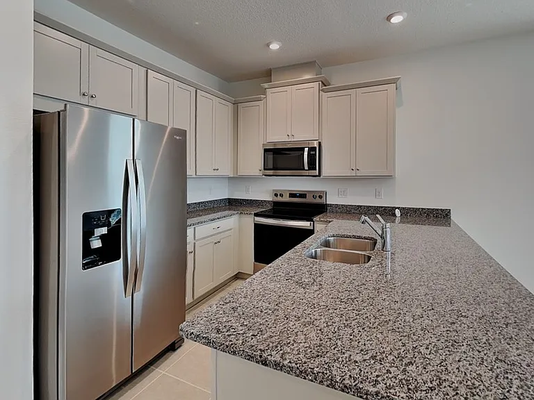 4216 Sadler Rd — Photo 2