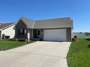 215 N Park Dr, North Platte, NE 69101