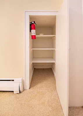 Rented by RealTegrity NY LLC | media 13