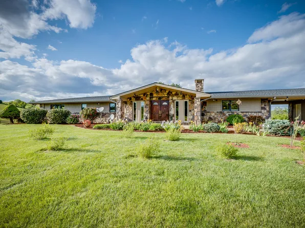 Christian Church Rd, Johnson City, TN 37615