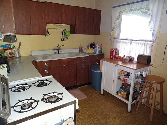 4th image of 1005 N Karlov Ave