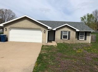 3924 Liverpool Dr, Jefferson City, MO 65109