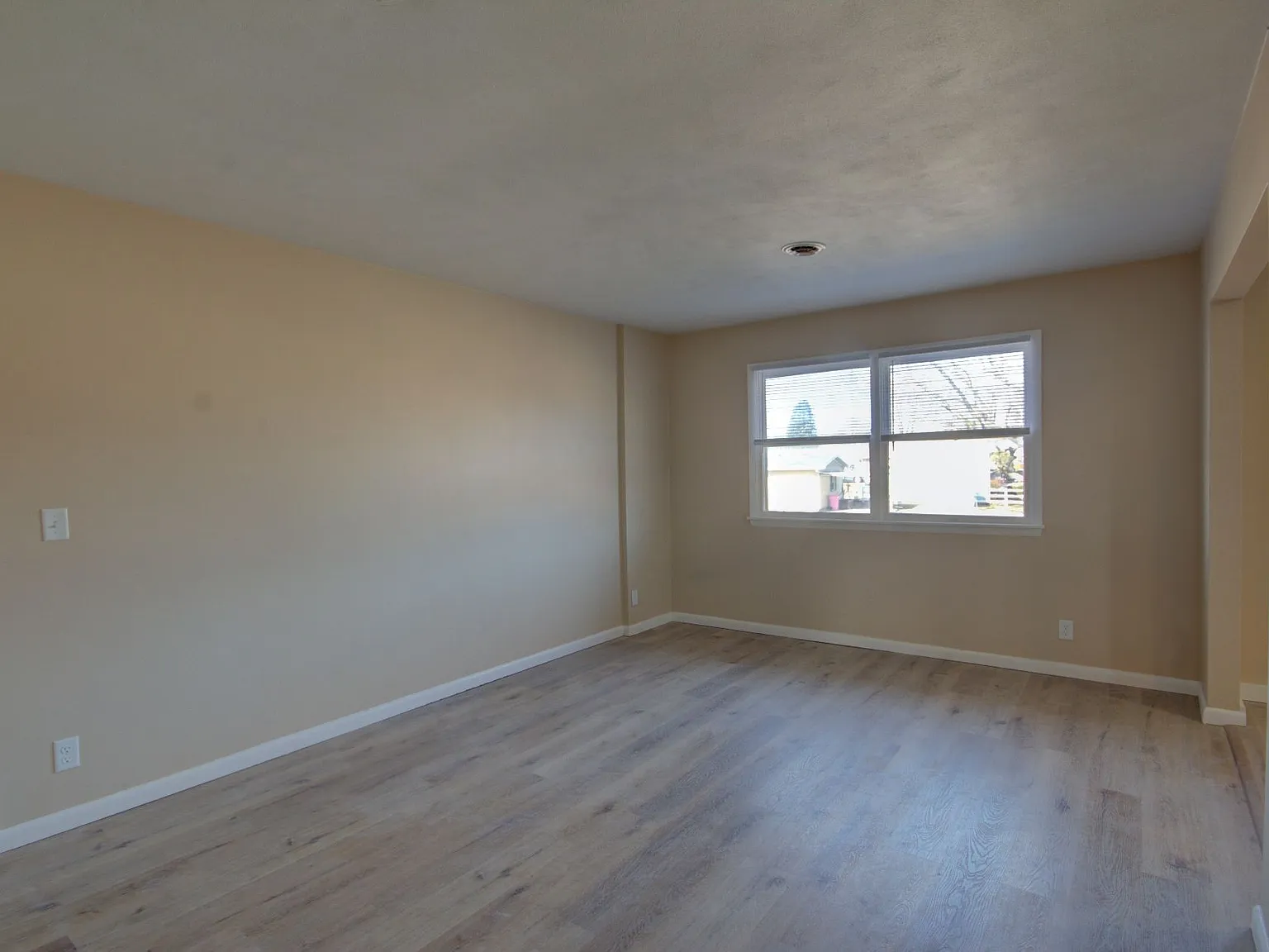 200 E 9th Avenue — Photo 4