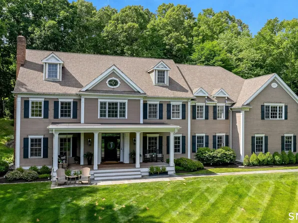 14 Turtle Ridge Court, Ridgefield, CT 06877