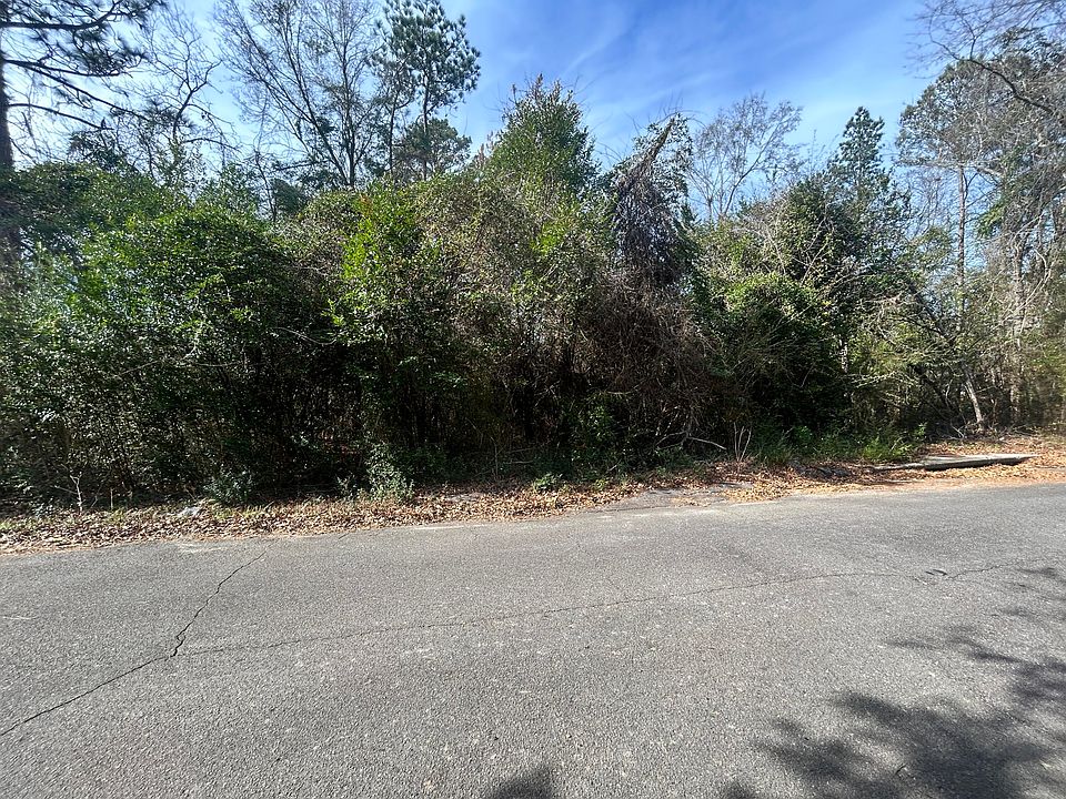 1st image of Robinson Dr NW