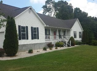 1374 Sugar Hollow Rd, La Follette, TN 37766