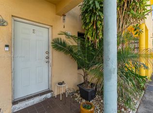 1613 Nw 16 St, Miami, FL 33125