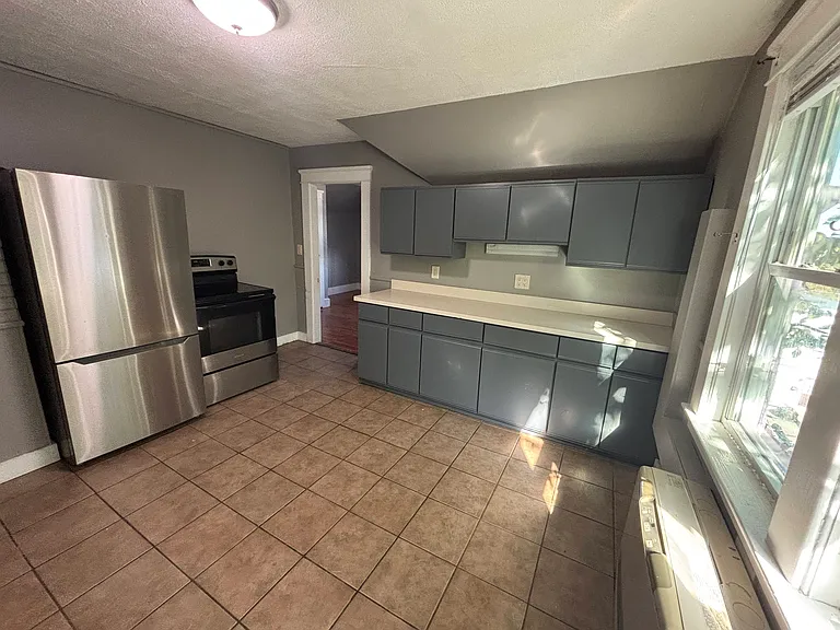 38 Cliff St #3 — Photo 1
