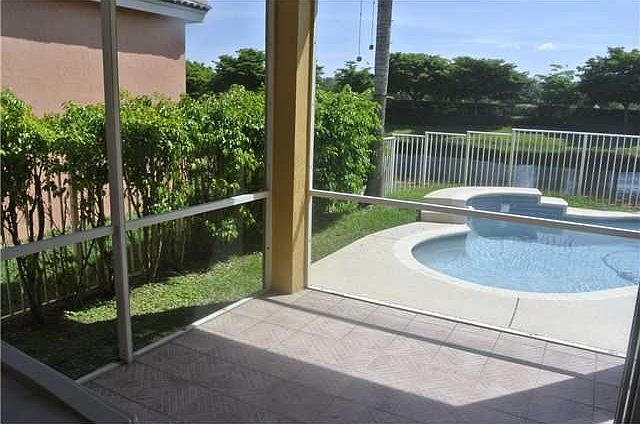 1st image of 1752 Aspen Ln