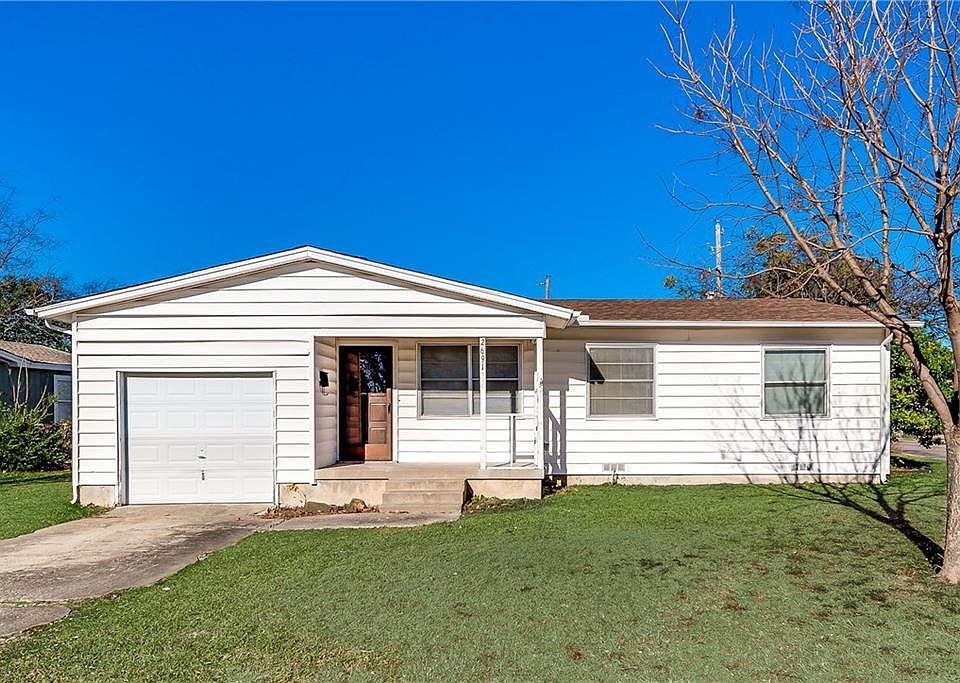 1st image of 2691 Hearthstone Dr
