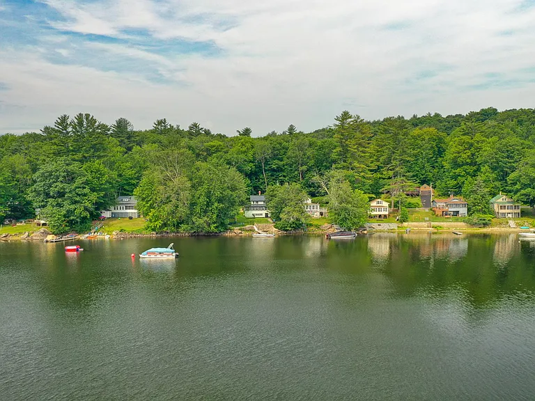 103 Lakeshore Dr — Photo 14