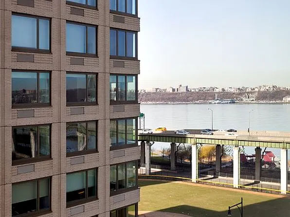 120 Riverside Blvd APT 8V, New York, NY 10069