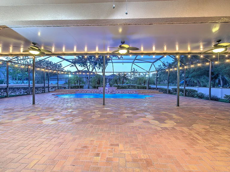 1408 Brilliant Cut Way — Photo 35