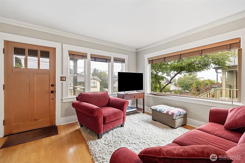3rd image of 4334 SW Dawson Street