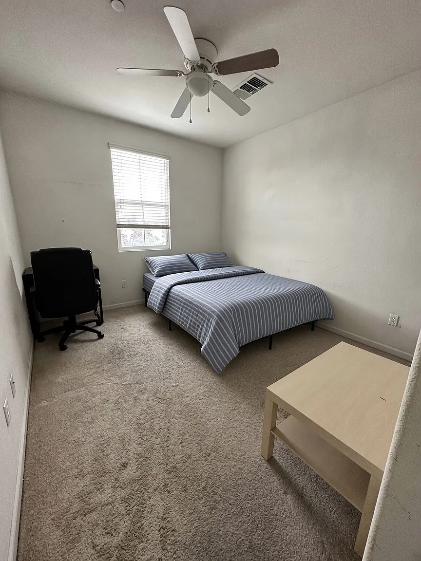 1 bed, 150 sqft, $1,695 — Photo 2