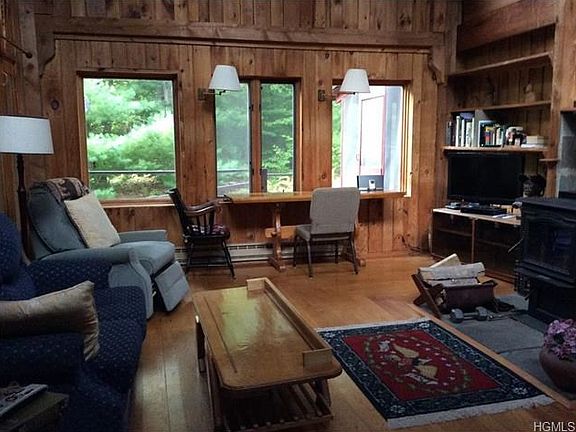 2nd image of 153 Wildwood Way