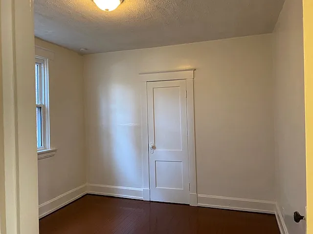 2 bed, $995 — Photo 4