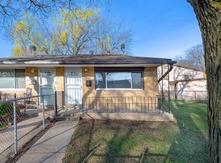 11534 S Peoria St, Chicago, IL 60643