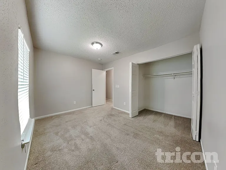 2610 Townhall Ln — Photo 12