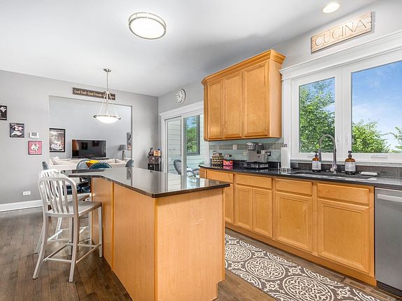 5th image of 26561 W Highland Dr