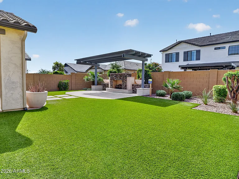 2141 E Flamingo Way — Photo 34