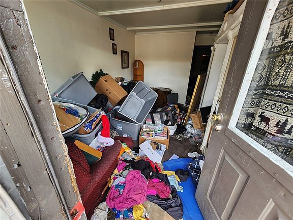 3rd image of 721 Monongahela Ave