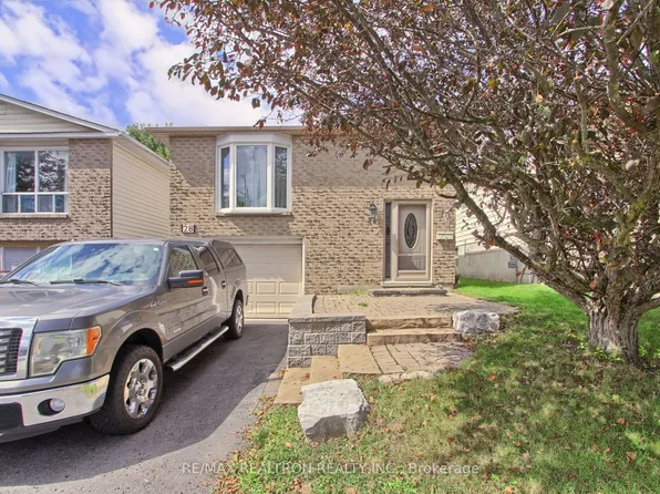 28 Longview Dr, Bradford West Gwillimbury, ON L3Z 2H2