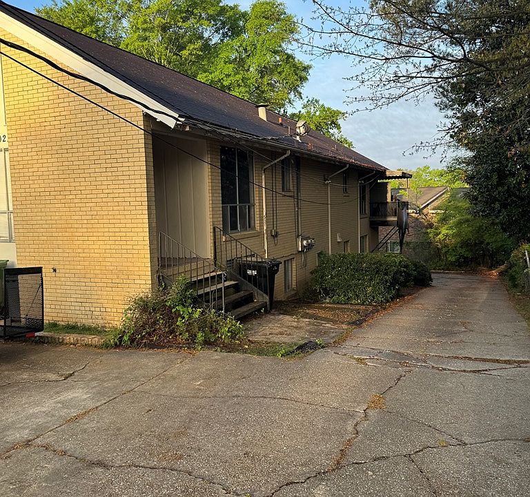 2nd image of 1021 Pembrook Dr