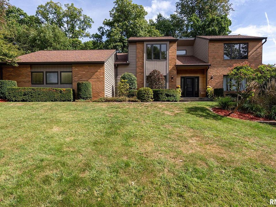 1st image of 31 Wildwood Dr