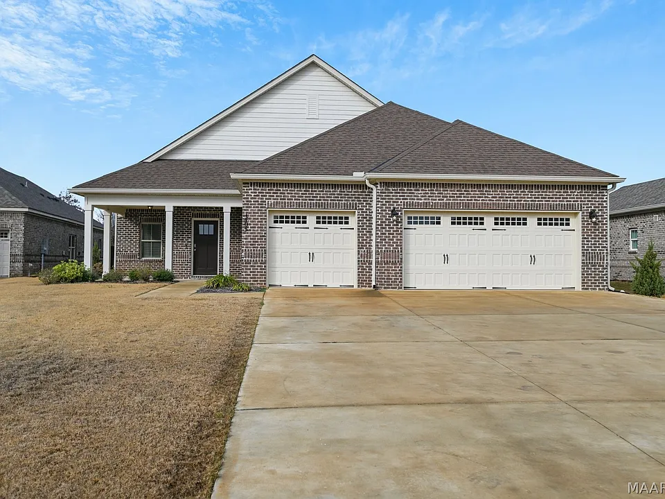 1405 Wildlife Way