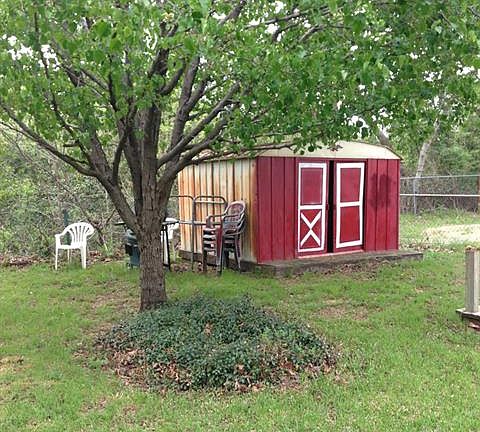 2nd image of 2653 Kirven Dr