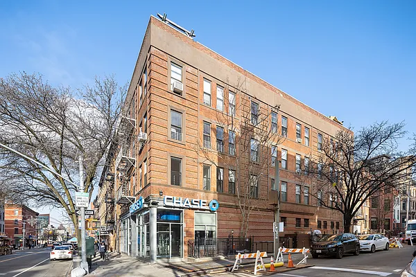 Rented by Brown Harris Stevens | media 23