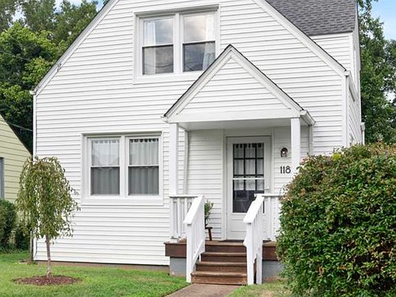2nd image of 118 Summit St