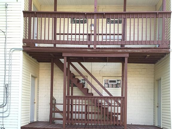 Rear entrance and deck