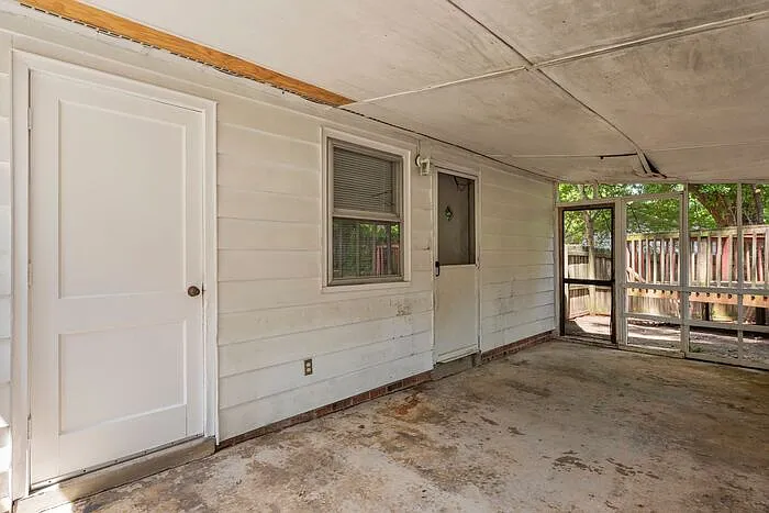 2309 Bridgette Blvd — Photo 28