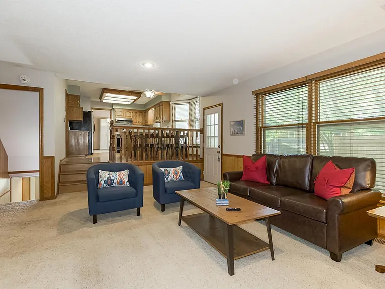 14718 S Navaho Dr — Photo 2