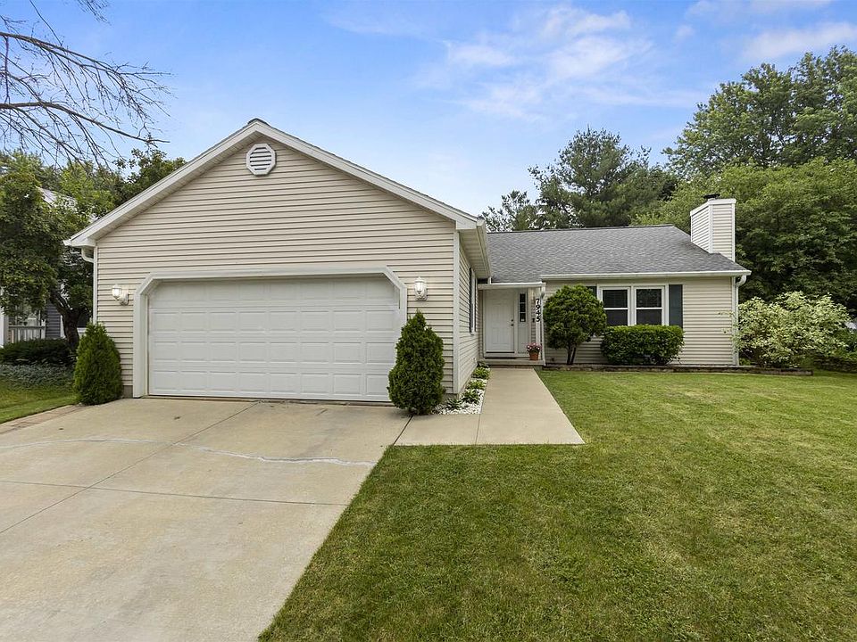 7945 West Oakbrook Cir, Madison, WI 53717 Zillow
